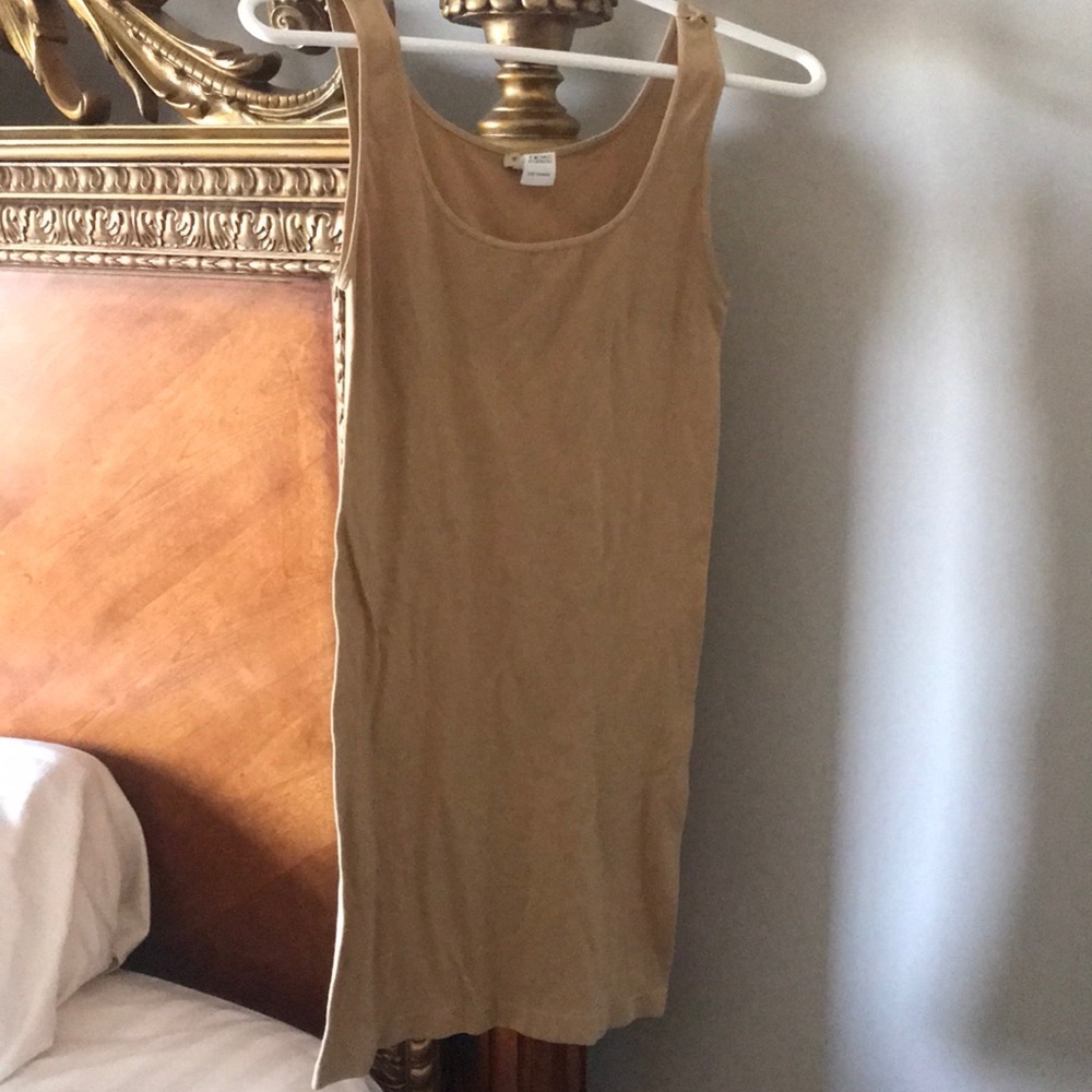 Brown dress